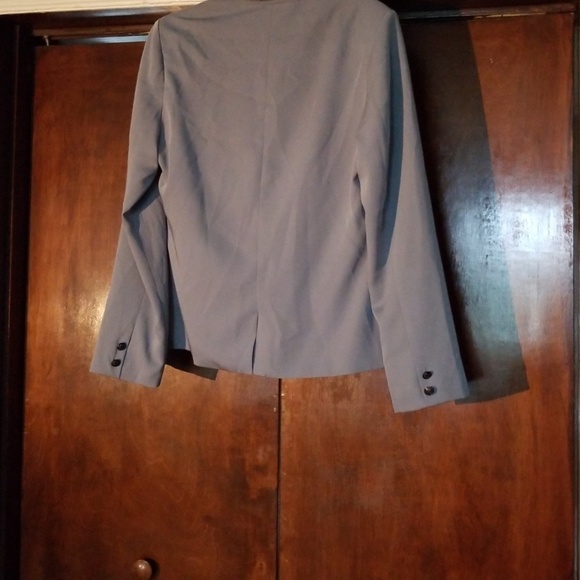 Jacket - Picture 2 of 4